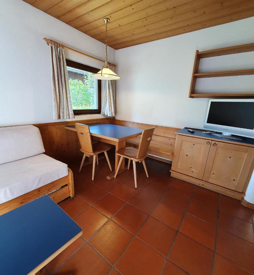 Residence Silvester Racines Bagian luar foto
