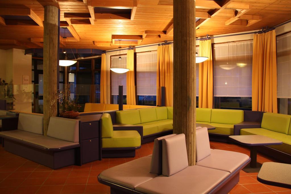 Residence Silvester Racines Bagian luar foto